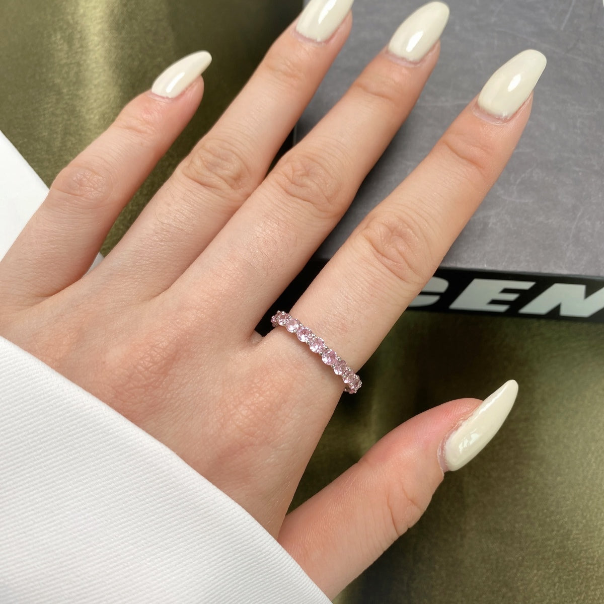 [Vivid Aurora]Sparkling Round Cut Tennis Ring