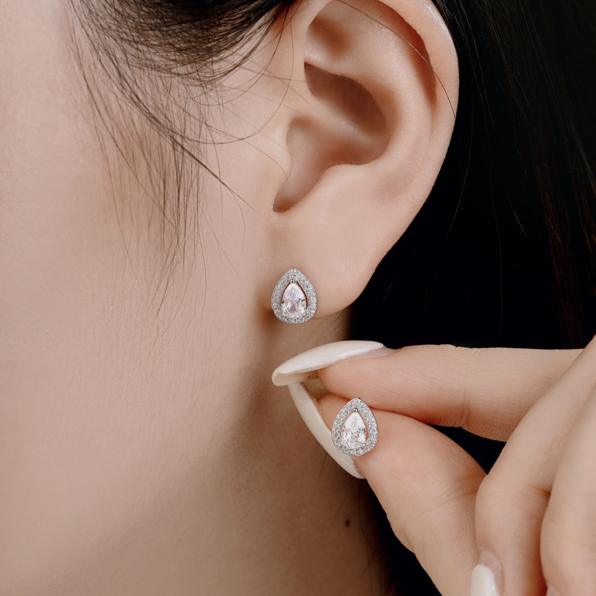 [Vivid Aurora]Luxurious Water Drop Shape Earrings