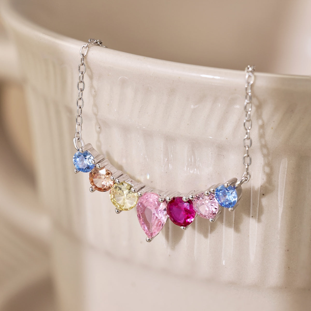 [Vivid Aurora]Dainty Colorful Heart Necklace