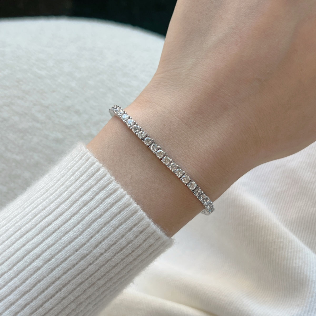 [Vivid Aurora]Dainty Charming Round Cut Tennis Bracelet